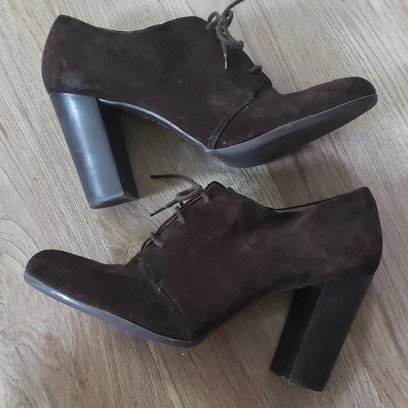 Talbots Real Suede Heeled Booties sz 10 GUC - Picture 5 of 8